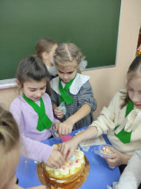 Мамина неделя в 1"А".