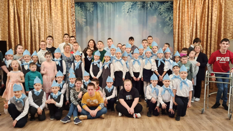 Поездка в Полотняно-Заводской детский дом социального обслуживания.