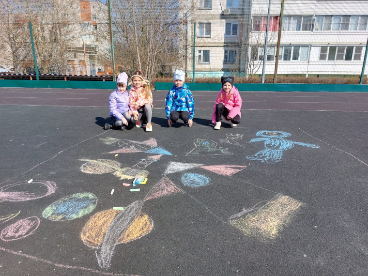 День космонавтики.